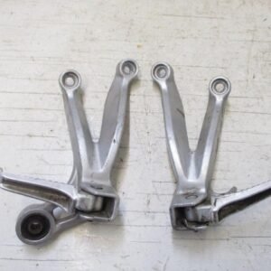 00 03 Suzuki GSXR 600 750 1000 Left Right Rear Passenger Peg Mounts 2000-2003